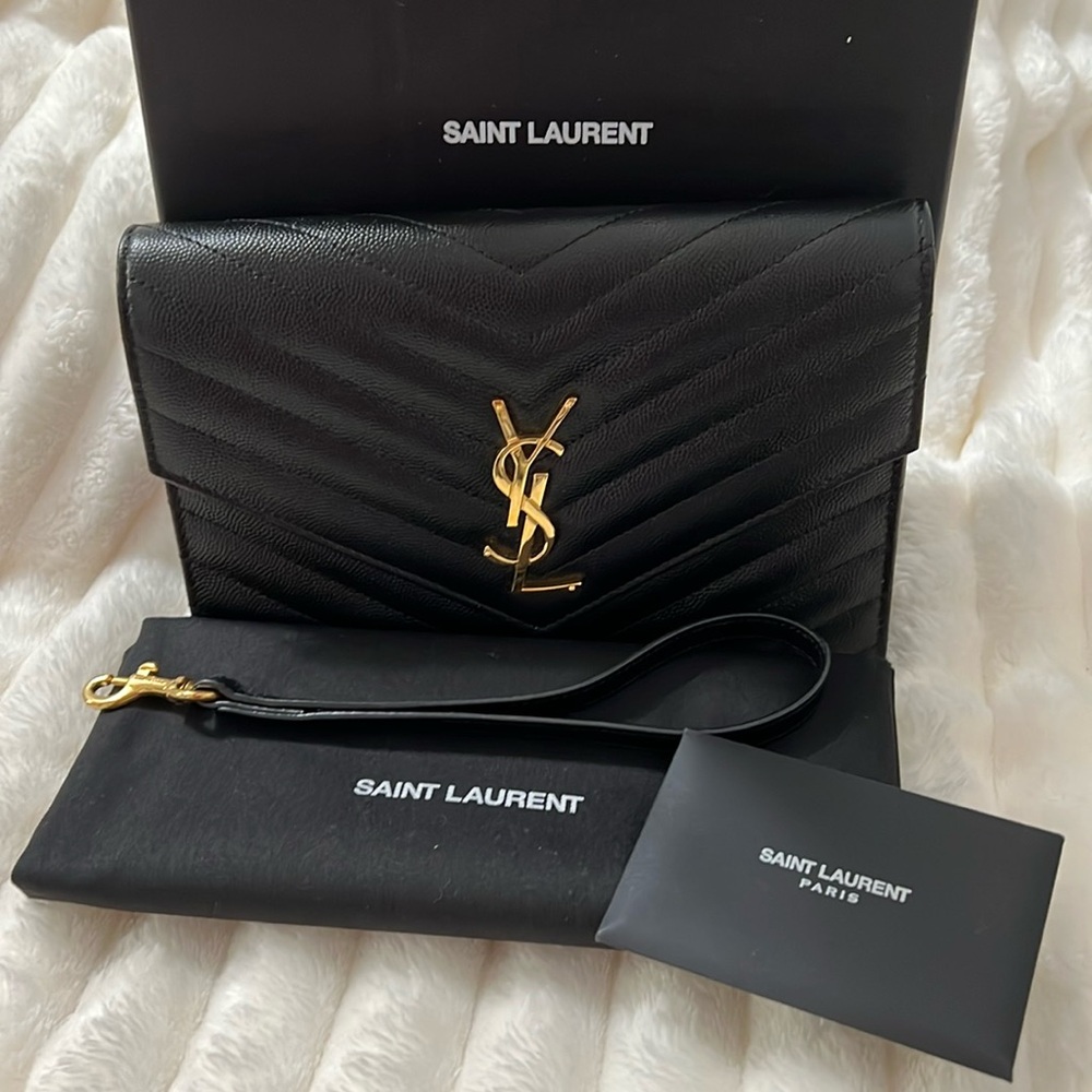 YSL clutch/ wristlet in great used condition